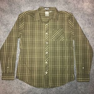 Volcom men’s long sleeve button down shirt• Large